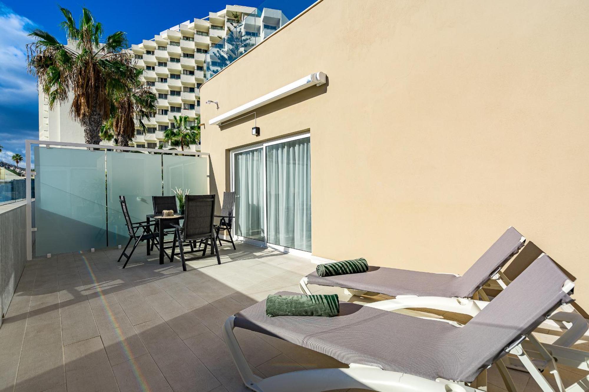 أرونا Bal Apartments Adults Only المظهر الخارجي الصورة