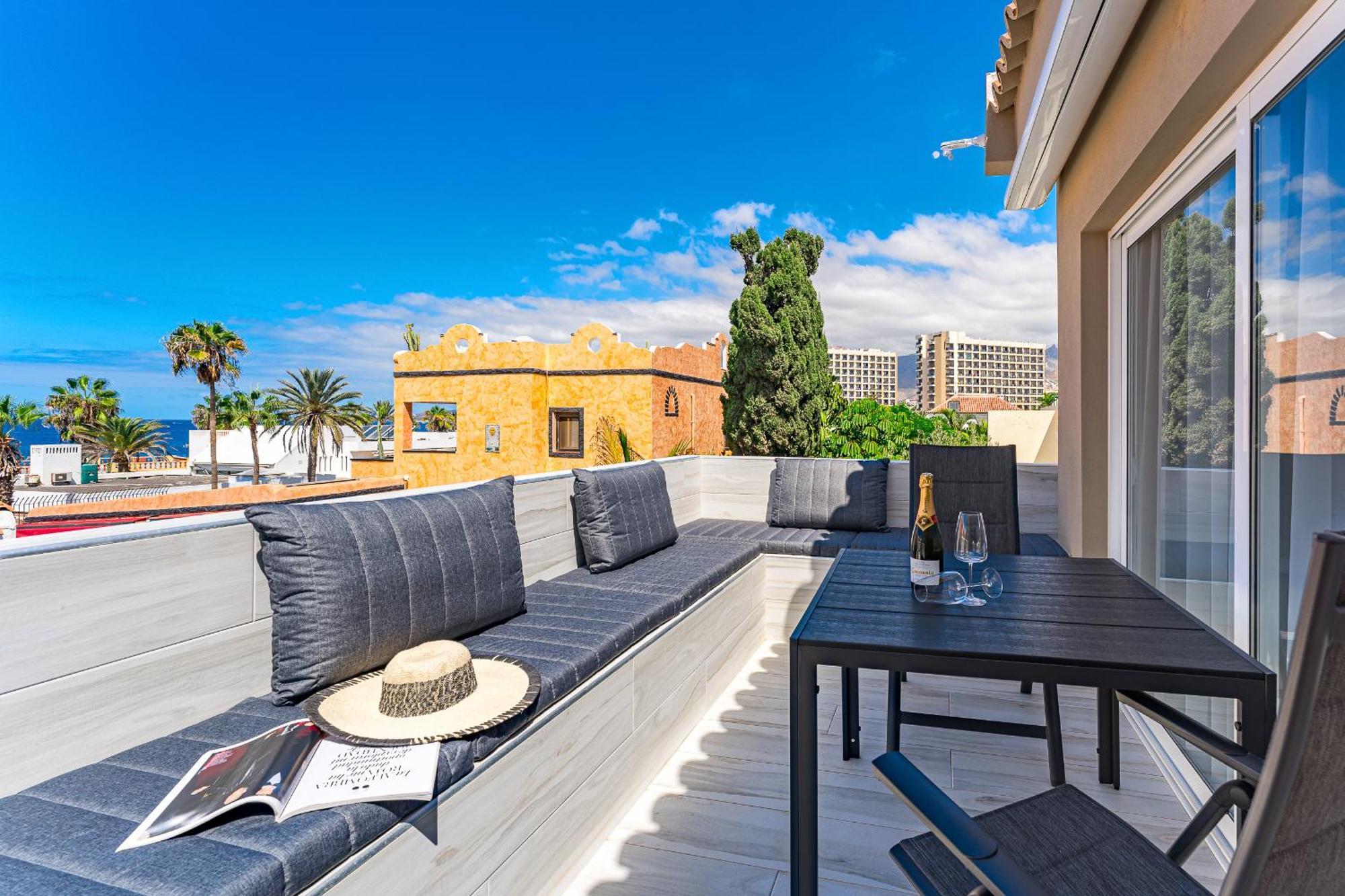 أرونا Bal Apartments Adults Only المظهر الخارجي الصورة