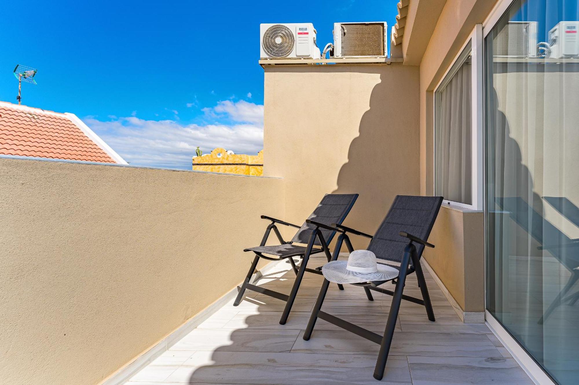 أرونا Bal Apartments Adults Only المظهر الخارجي الصورة