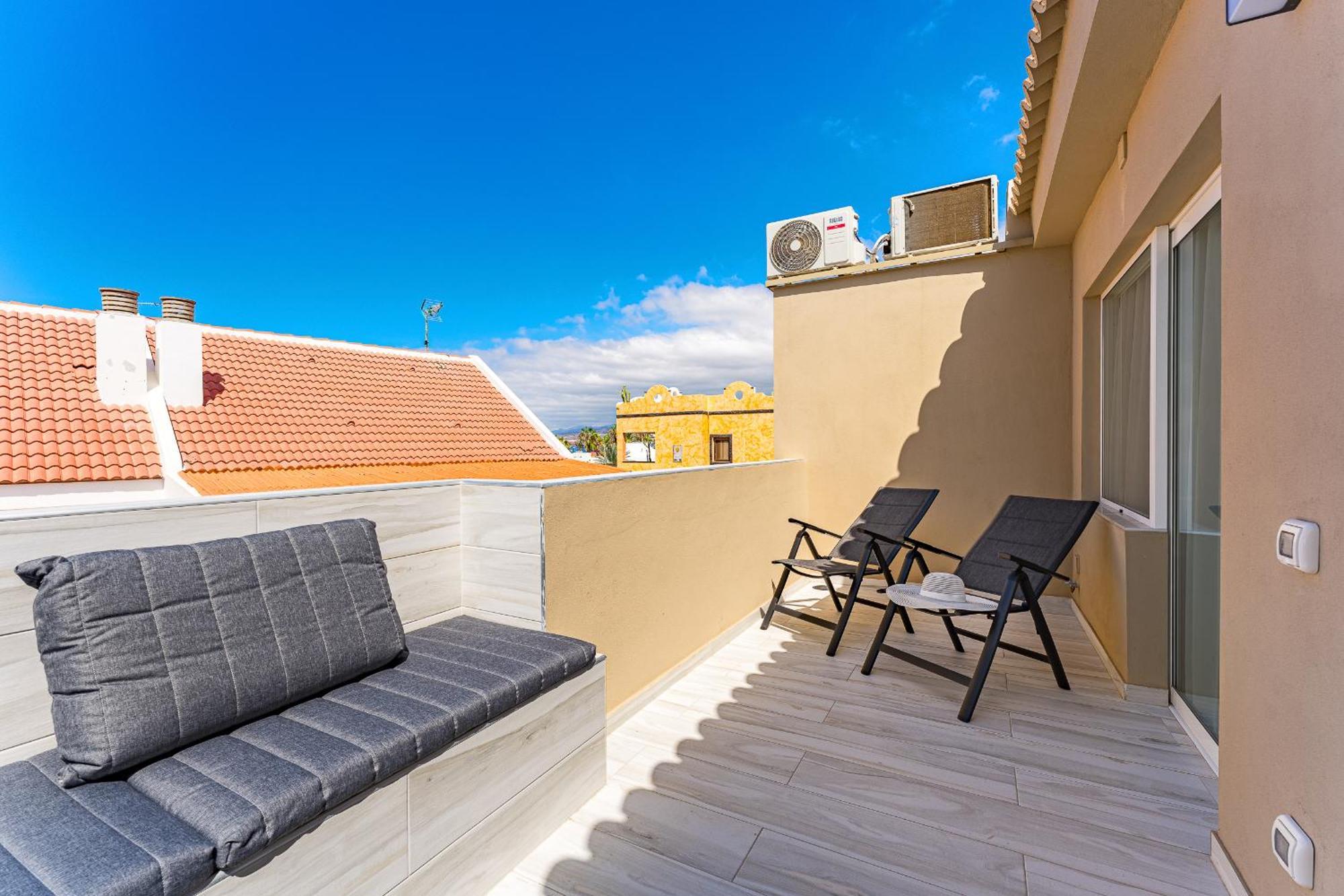 أرونا Bal Apartments Adults Only المظهر الخارجي الصورة