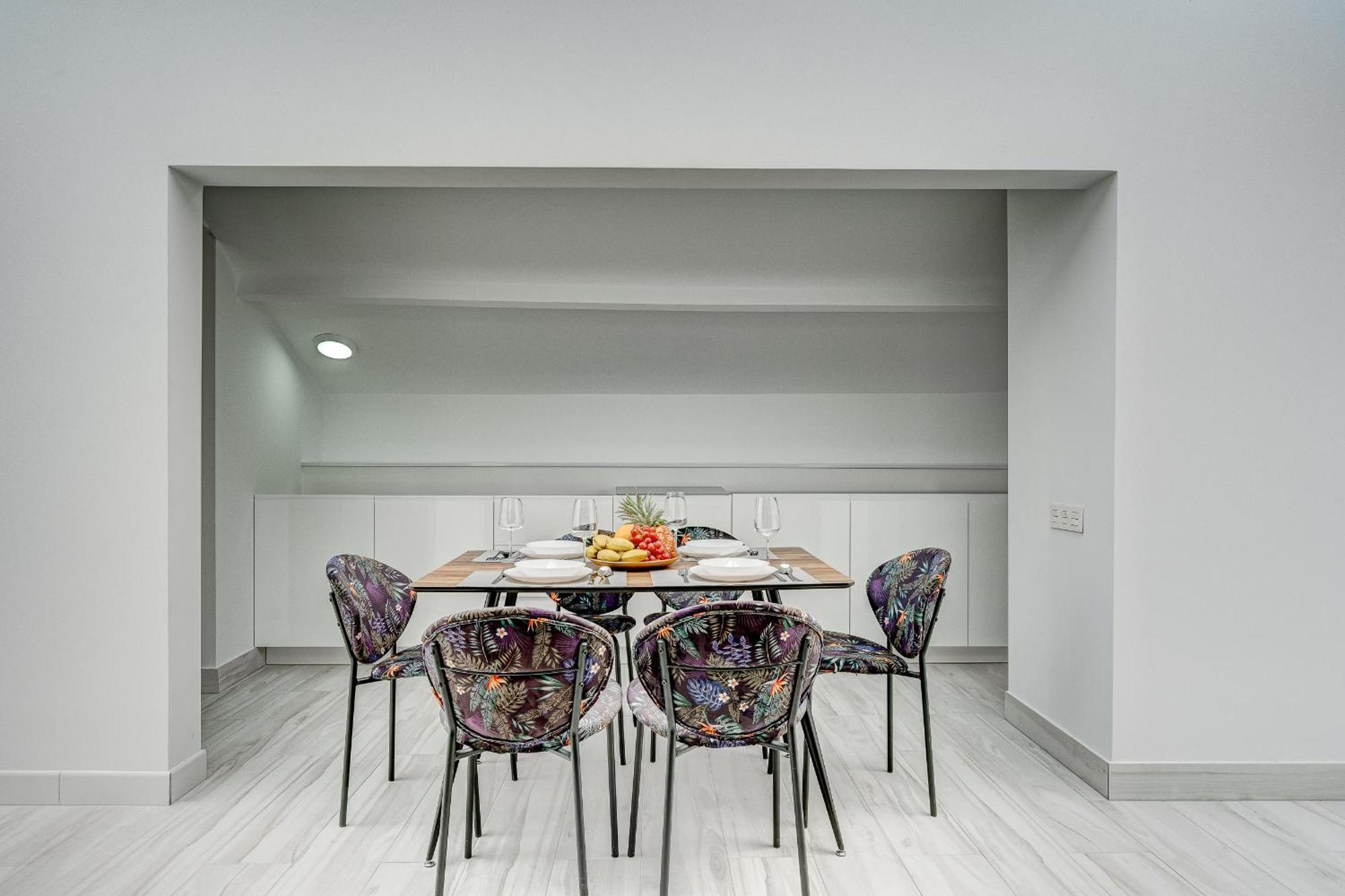 أرونا Bal Apartments Adults Only المظهر الخارجي الصورة