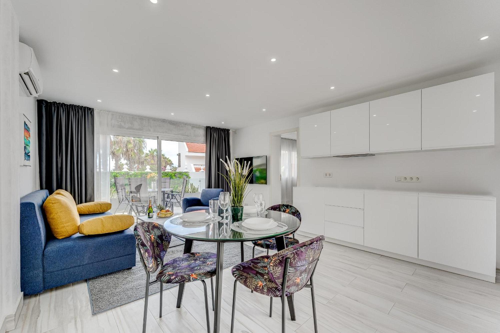 أرونا Bal Apartments Adults Only المظهر الخارجي الصورة